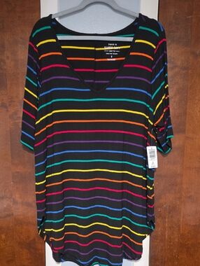 NWT SIZE 3 Torrid Black Super Soft Tunic with Bright Rainbow Stripes